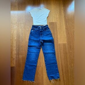 Zara dark wash straight leg fit size 2 bnwt